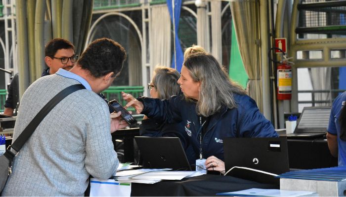  Paraná tem a maior equidade salarial entre mulheres e homens no serviço público